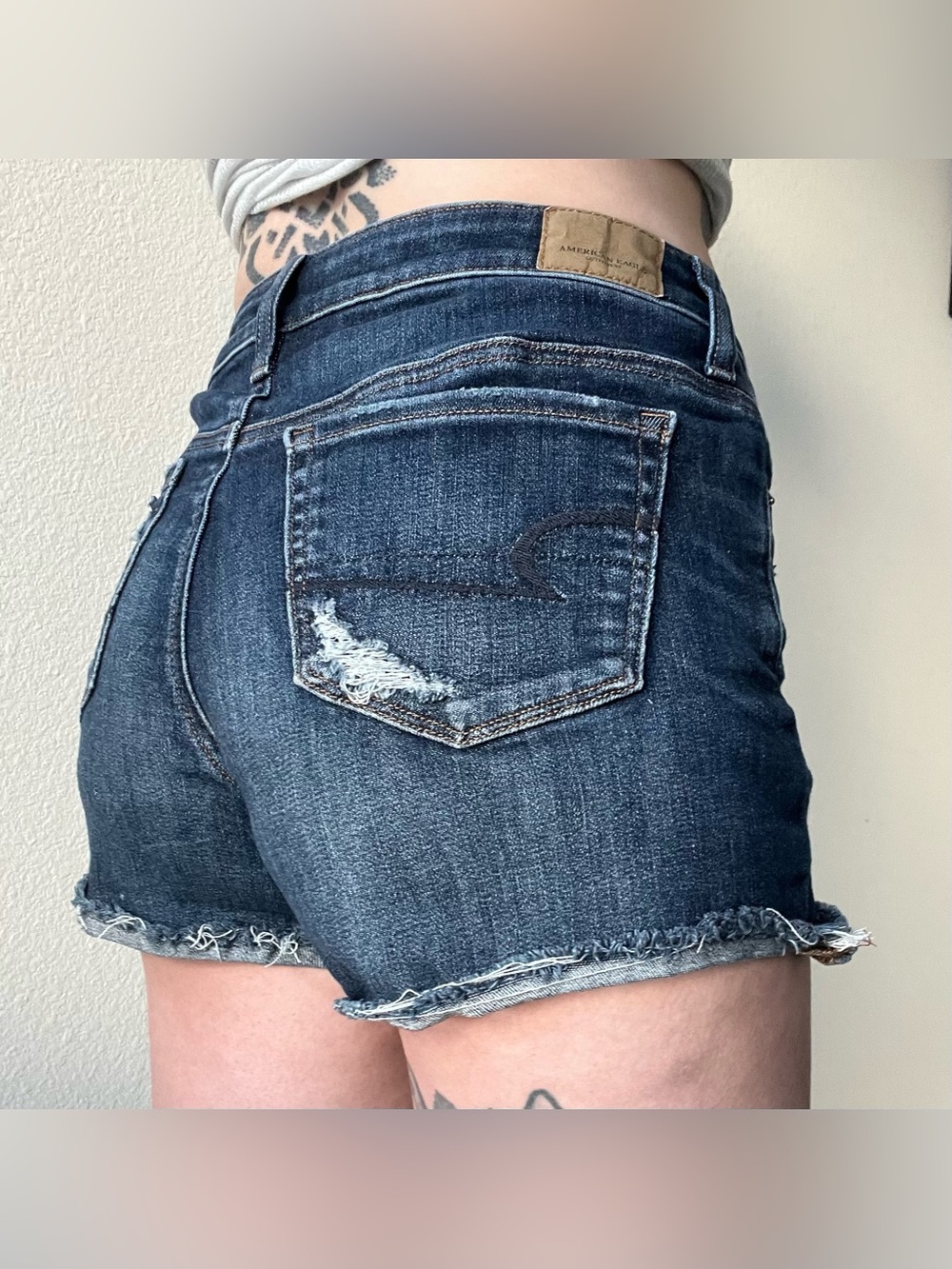 Dark blue wash denim shorts, Hi Rise Shortie, American Eagle, stretchy